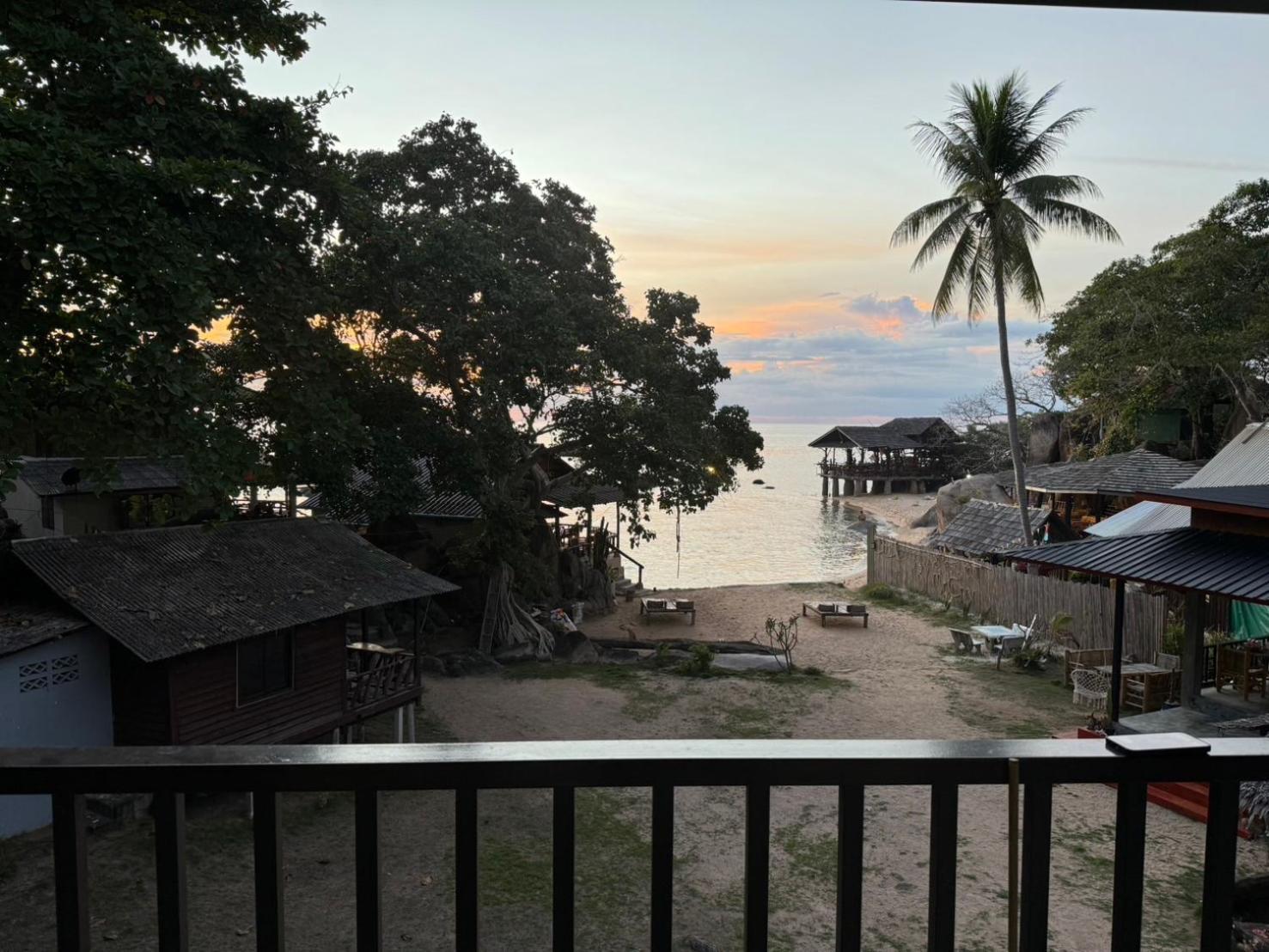 Char Bungalows Ko Tao Exterior foto